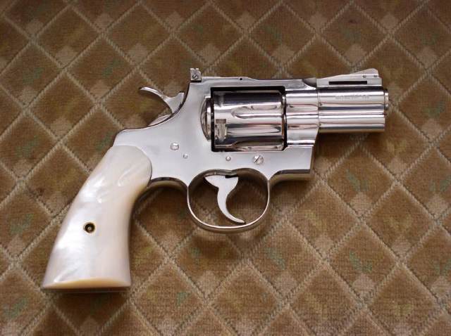 1965 Colt Python 2½-inch barrel detail photo 2