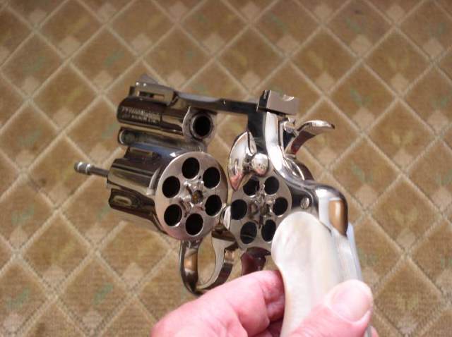 1965 Colt Python 2½-inch barrel detail photo 3