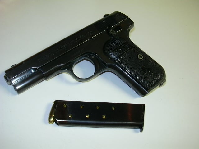 1903 Colt Pocket Hammerless with loaded magazine removed